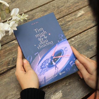 Tìm Mình Giữa Từng Lớp Đau Thương - Bản Quyền