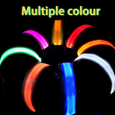 Đai đeo cánh tay phản quang có đèn led an toàn khi chạy bộ, đạp xe vào ban đêm - Băng đeo tay phản quang - Hàng chính hãng