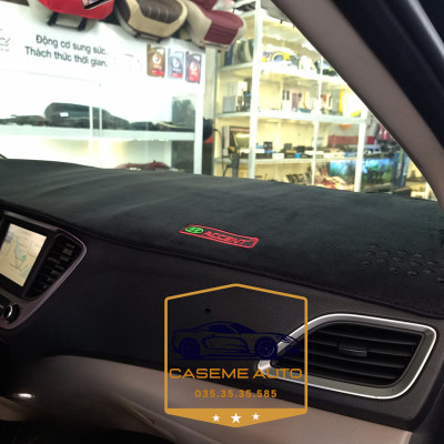 [CHEVROLET CRUZE] Thảm Taplo 3 Lớp Dành Cho Xe CHEVROLET CRUZE, Nhung Lông Cừu Và Da Vân Carbon Cao Cấp - Hàng Chính Hãng