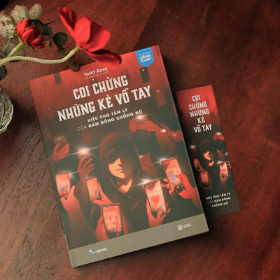 Sách - Coi Chừng Những Kẻ Vỗ Tay - AZ Việt Nam