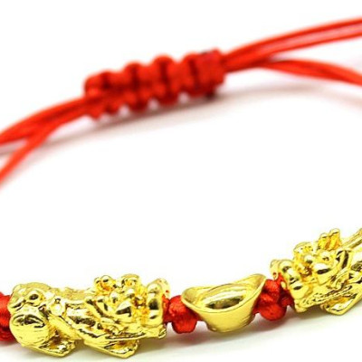 Vòng tay chỉ đỏ Tì Hưu Mạ vàng 18K kèm theo Túi Nhung