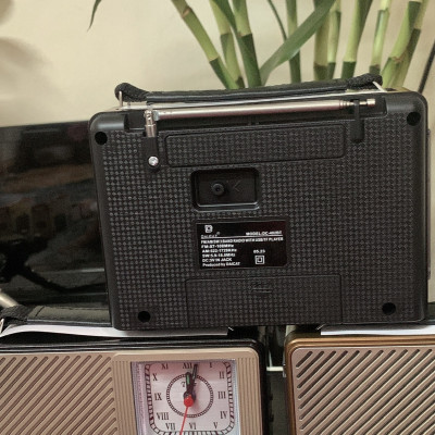 ĐÀI RADIO USB NGHE NHẠC WAXIBA XB-402 BT CÓ ĐỒNG HỒ ,NGHE FM/AM/SW LOA SIÊU LỚN hàng chính hãng