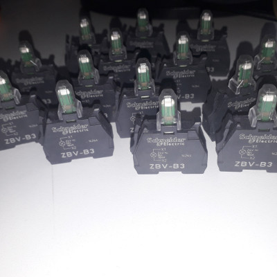 ZBV-B3 Khối đèn cho XB4 hoặc XB5,  Ø22, màu xanh lá cây, LED tích hợp, 24 V AC / DC 