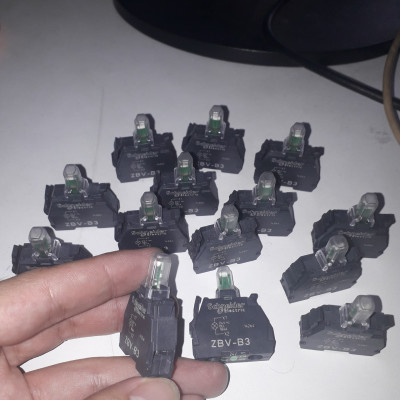 ZBV-B3 Khối đèn cho XB4 hoặc XB5,  Ø22, màu xanh lá cây, LED tích hợp, 24 V AC / DC 