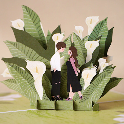 Thiệp 3D Pop Up Cặp Đôi & Hoa Loa Kèn – Thiệp Tình Yêu, Kỷ Niệm, Valentine Lãng Mạn, L09