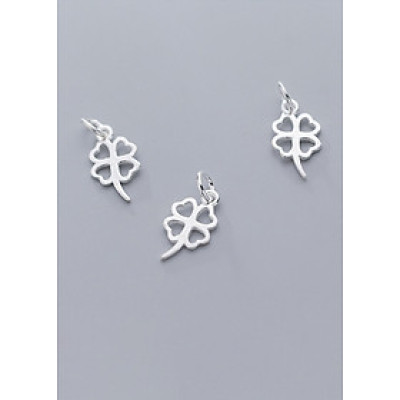 Combo 3 cái charm bạc hình cỏ bốn lá treo - Ngọc Quý Gemstones
