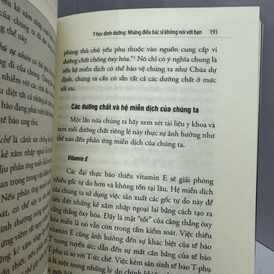 Y HỌC DINH DƯỠNG - NHỮNG ĐIỀU BÁC SĨ KHÔNG NÓI VỚI BẠN - Ray D Strand - Nguyễn Thành Trung dịch - Alpha Books - Nhà xuất bản Dân Trí.