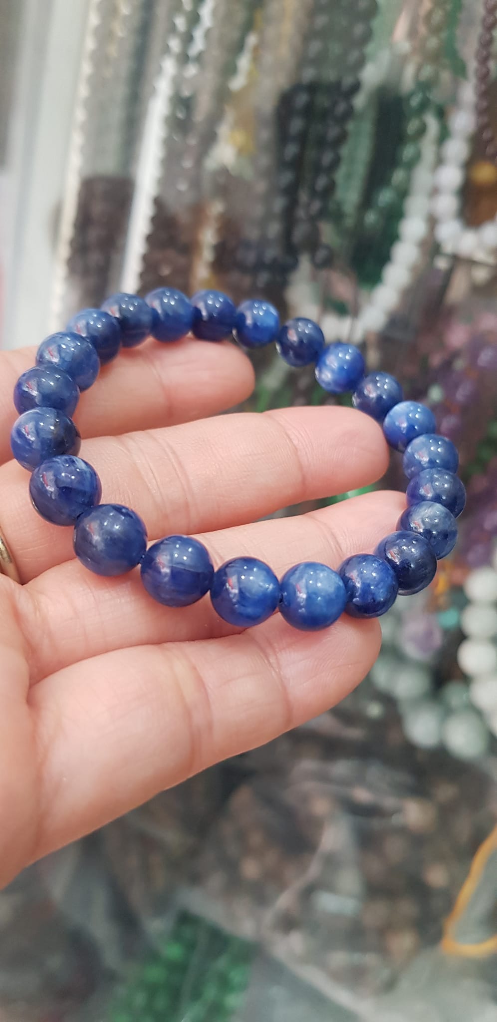Vòng tay nữ đá kyanite tự nhiên cao cấp hay đá Sapphire nước xanh dương Đậm bóng đẹp 8,5mm nữ mệnh Thủy mệnh Mộc đeo ạ