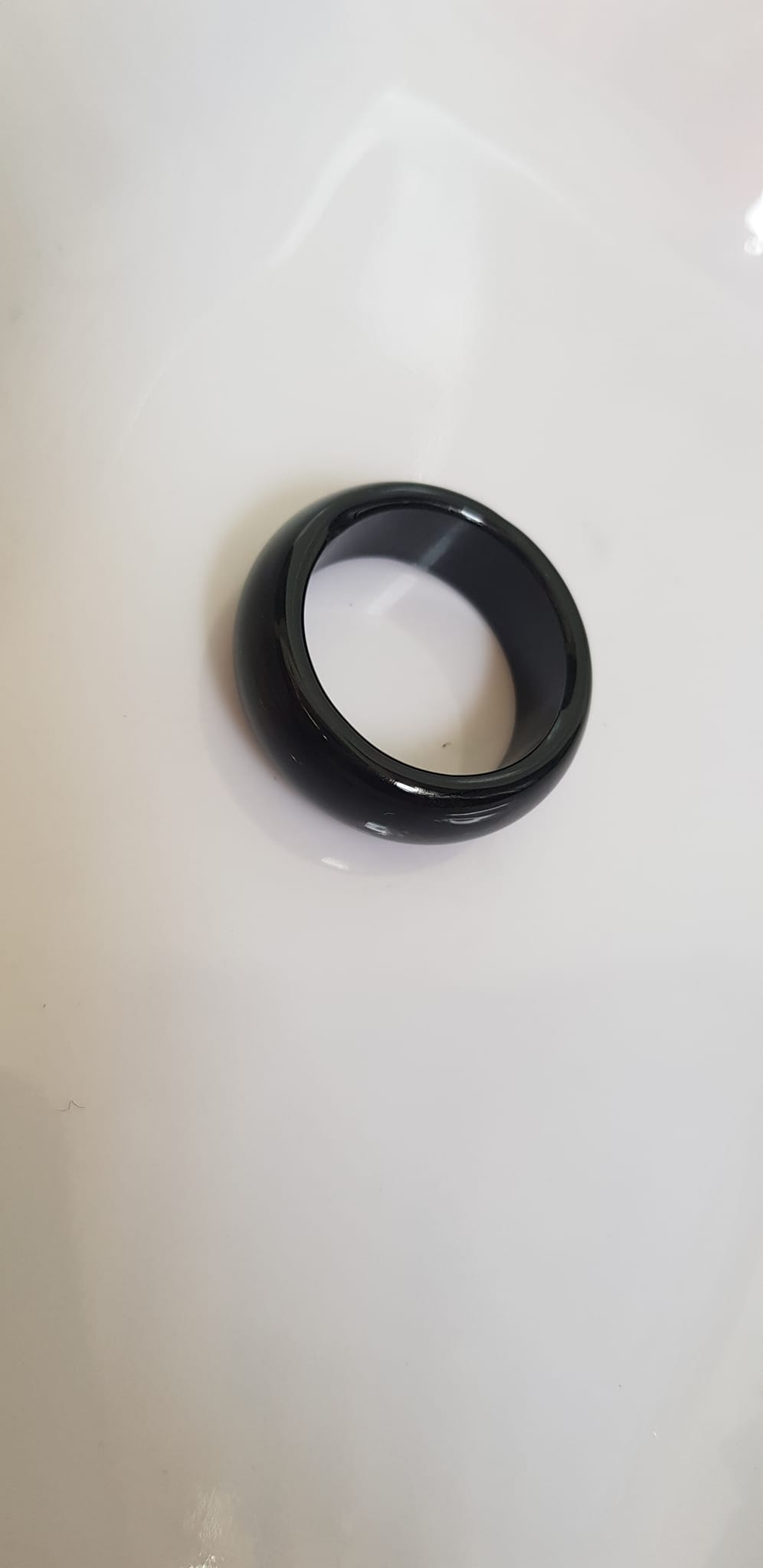 Chiếc Nhẫn Nam đá Mã Não Đen đk 20mm x cao 8,5mm x dầy 4mm Nhẫn phong thủy may mắn Hợp Nam mệnh Thủy mệnh Mộc Các Anh đeo ngón tay cái hay bất kỳ ngón tay nào ni đk lọt lòng 20mm shop giao bất kỳ ạ