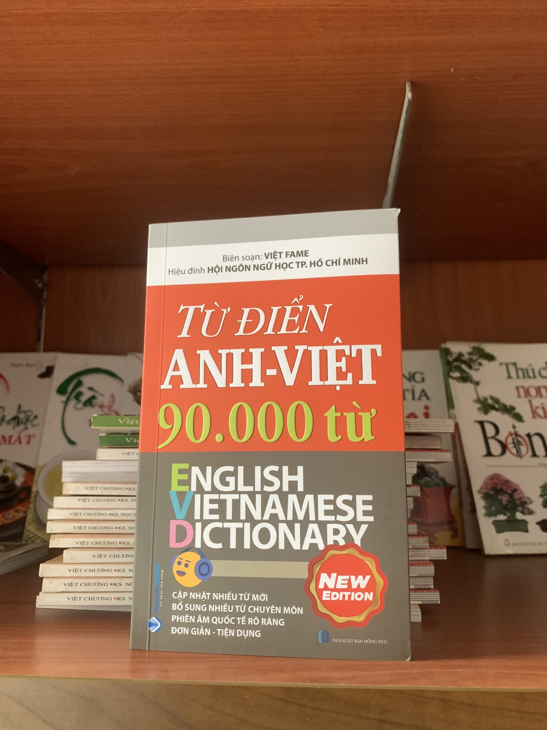 Từ Điển Anh - Việt 90.000 Từ - Việt Fame - Vanlangbooks
