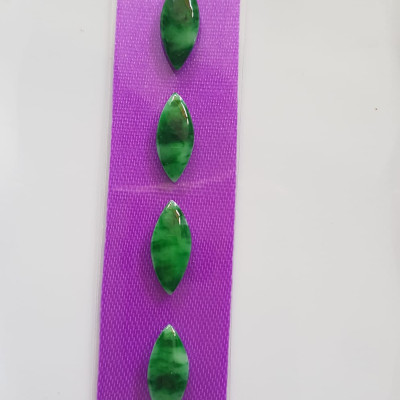  Bộ lắc hạt dưa mới rất đẹp đá cẩm thạch tự nhiên Size Dài 15mm x Ngang 6mm x dầy 2mm màu xanh lý sơn thủy bóng đậm đẹp sang Nữ lên lắc tay bằng vàng đeo rất đẹp luôn món quà tặng Mẹ, Vợ, người thân ý nghĩa ạ