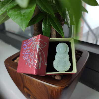 Mặt Dây Chuyền Đá Cẩm Thạch Phật Bà Quan Âm 40mm CV0113