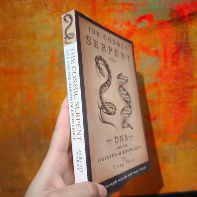 Sách - The Cosmic Serpent, DNA and the Origins of Knowledge by Jeremy Narby - Science / Nonfiction