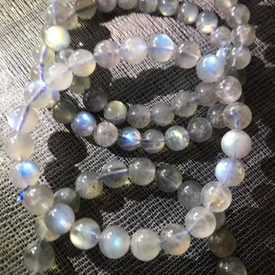 CHIẾC VÒNG TAY ĐÁ XÀ CỪ TỰ NHIÊN ÁNH SÁNG ĐẸP MÀU XANH XÀ CỪ NHẸ NHE 9MM NỮ MỆNH THỦY MỘC HỎA 