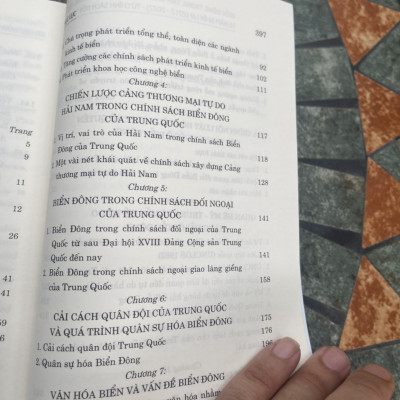 BIỂN ĐÔNG TRONG TẦM NHÌN CHIẾN LƯỢC CỦA TRUNG QUỐC 10 năm nhìn lại (2012 – 2022) Từ chính sách đến thực thi - Bùi Thị Thu Hiền  - NXB Chính trị Quốc gia Sự thật (Bìa mềm)