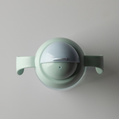 Bình tập uống nước có ống hút bi trọng lực chống tràn, chống sặc Tommee Tippee Trainer Straw, 240ml, cho bé từ 6 tháng– Xanh