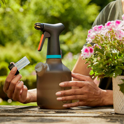 Bình xịt tưới cây 1 lít Gardena 11112-20