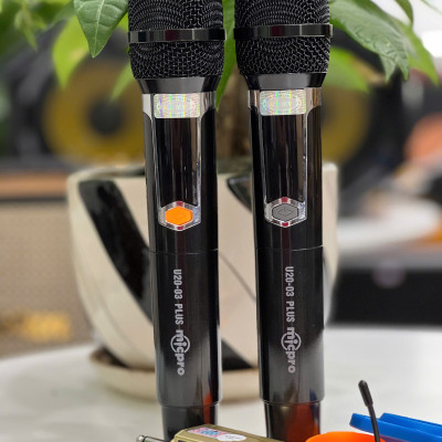 Micro đa năng Jammy , sử dụng được cho tất cả các dòng loa, ampli, main, vang, mixer, bảo hành chính Hãng 6 tháng- hàng chính hãng