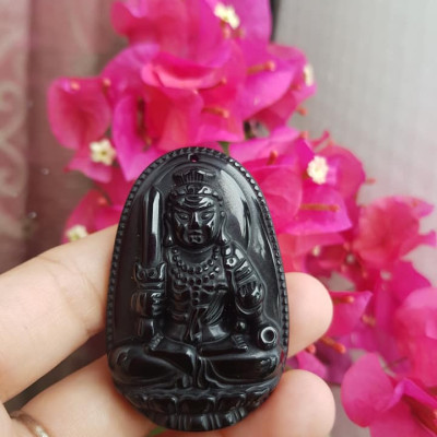 Mặt Dây Chuyền Bất Động Minh Vương Độ Mệnh Nam Tuổi DẬU  Chất liệu đá mã não đen Hợp Nam mệnh Thủy, mệnh Mộc  Size nam C53mm x N39mm x S11mm ạ