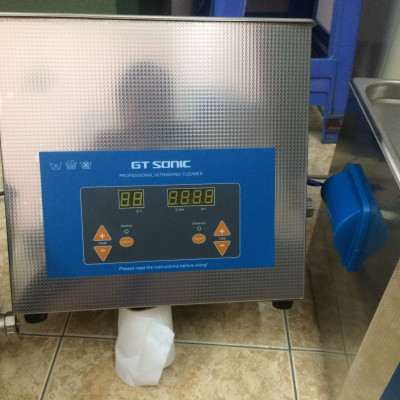 Bể rửa siêu âm Gtsonic VGT-2013QTD, 13L giúp tẩy rửa, làm sạch, vệ sinh, bảo dưỡng các vật dụng phòng thí nghiệm, công nghiệp cơ khí, dụng cụ nha khoa/y tế, dung cụ gia đình, trang sức, đồng hồ – Hàng Chính Hãng