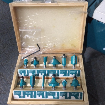 BỘ 12 MŨI PHAY GỖ (12MM) TOTAL TACSR2121