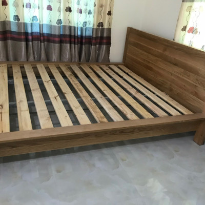 Giường ngủ gỗ sồi Juno Sofa hiện đại 