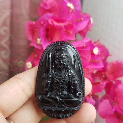 Mặt Dây Chuyền Bất Động Minh Vương Độ Mệnh Nam Tuổi DẬU  Chất liệu đá mã não đen Hợp Nam mệnh Thủy, mệnh Mộc  Size nam C53mm x N39mm x S11mm ạ