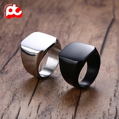 Nhẫn titan thép không gỉ nam titan cao cấp rẻ đẹp mặt trơn vuông to trangsucpt màu trắng PTNNA23