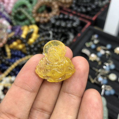 Mặt dây chuyền phật Di Lặc đá thạch anh tóc vàng