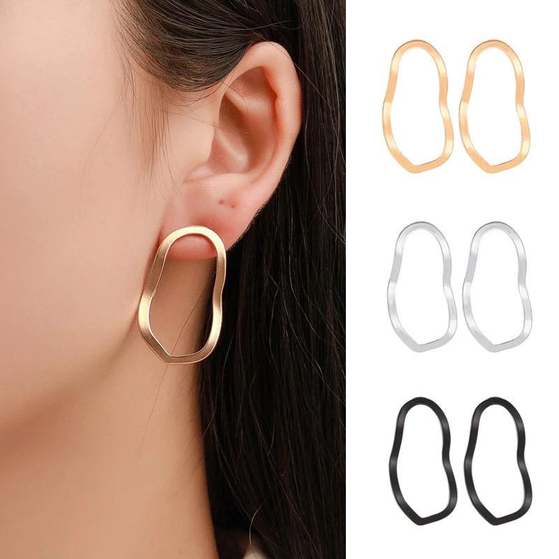 Earrings nữ đeo tai dáng vòng rỗng màu vàng