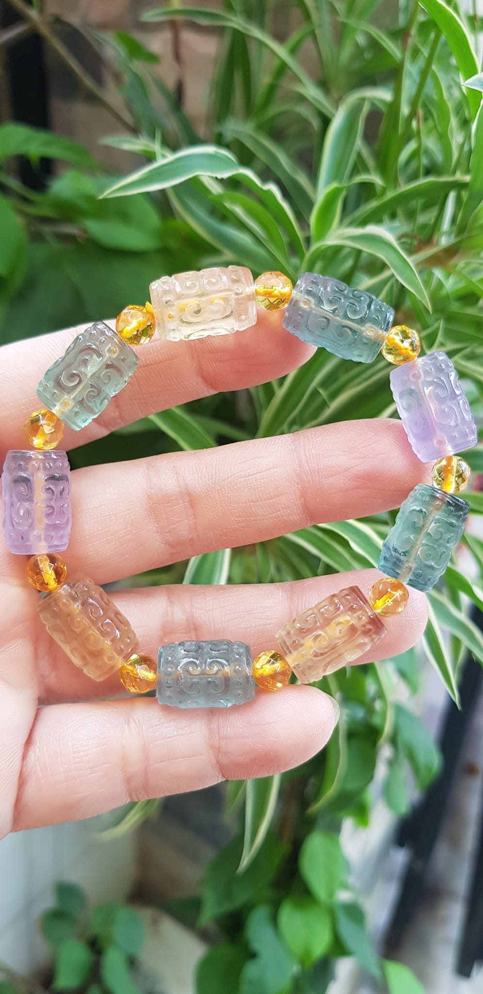 Vòng Tay nữ charm cao cấp Đá Fluorit tự nhiên đa sắc màu kiểu hạt 10mm phối tròn đẹp sang các Chị đeo xinh tay may mắn tài lộc cả năm ạ
