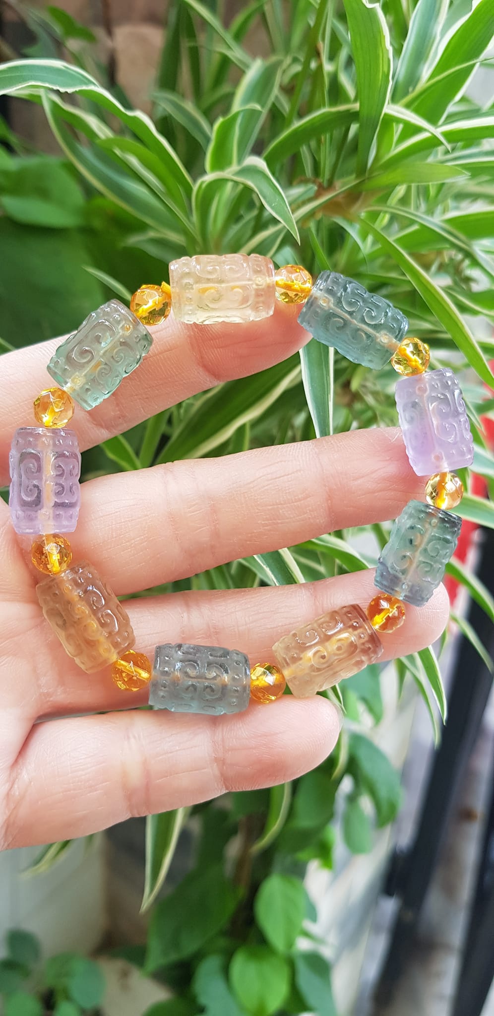 Vòng Tay nữ charm cao cấp Đá Fluorit tự nhiên đa sắc màu kiểu hạt 10mm phối tròn đẹp sang các Chị đeo xinh tay may mắn tài lộc cả năm ạ