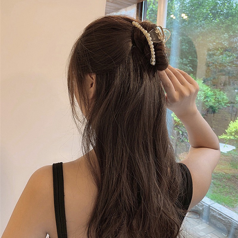 Kẹp Tóc Càng Cua Đính Ngọc Trai Nhân Tạo Phong Cách Hồng Kông Thâp Niên 90s