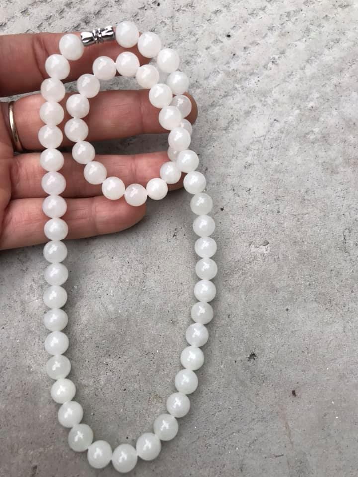 Vòng Chuỗi Đeo Cổ Đẹp Mới Đá Ngọc Hoà Điền Tự Nhiên Size 8mm Màu Trắng Ngọc Đẹp Nữ mệnh Kim mệnh Thủy ạ