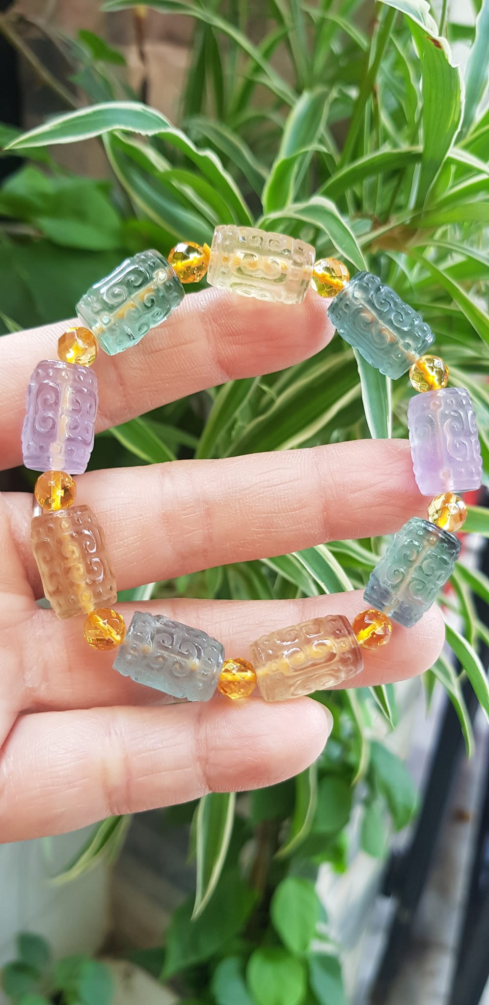 Vòng Tay nữ charm cao cấp Đá Fluorit tự nhiên đa sắc màu kiểu hạt 10mm phối tròn đẹp sang các Chị đeo xinh tay may mắn tài lộc cả năm ạ