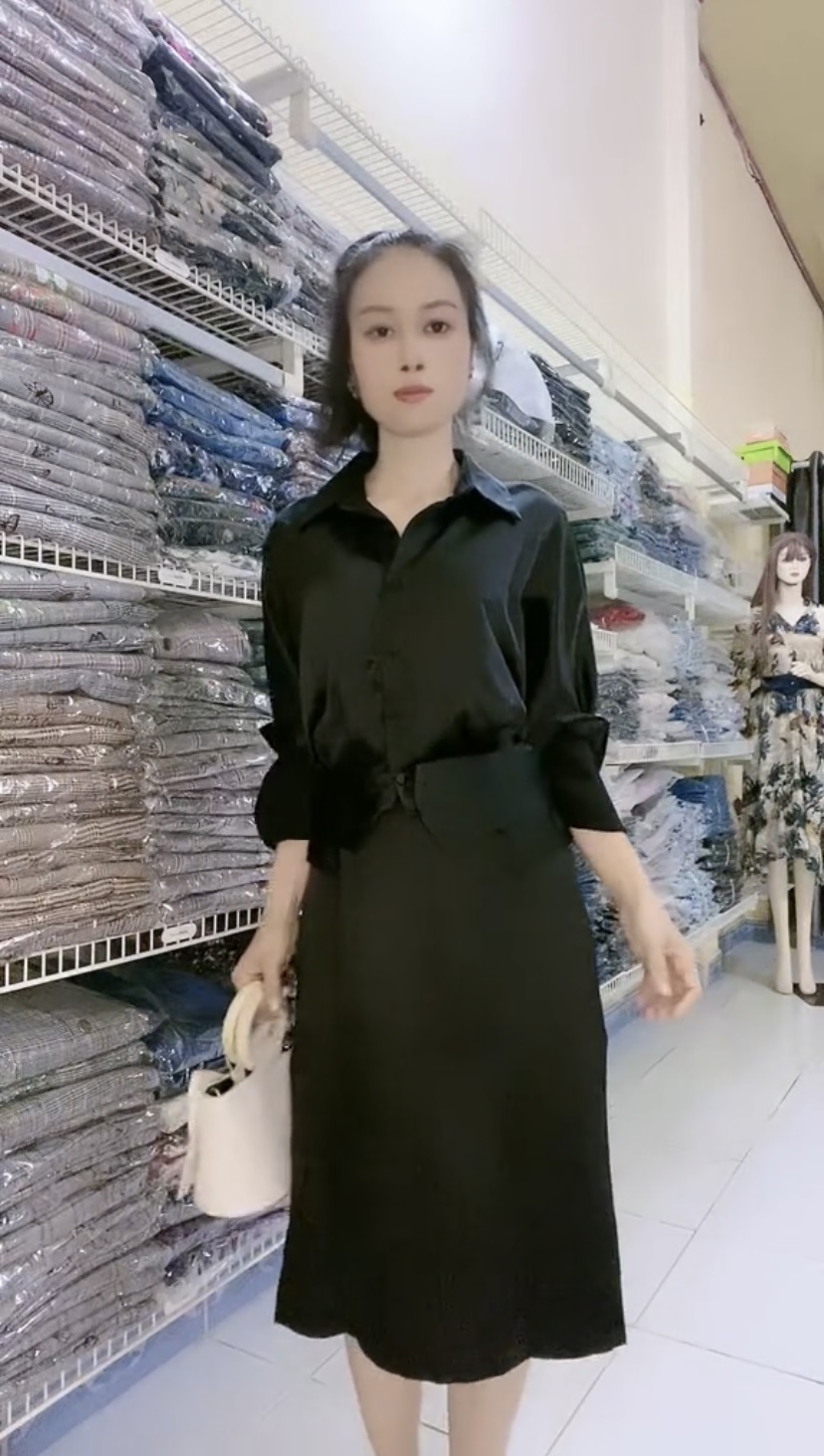 Bộ áo sơ mi kèm váy cao cấp màu đen quý phái Myqlothing.