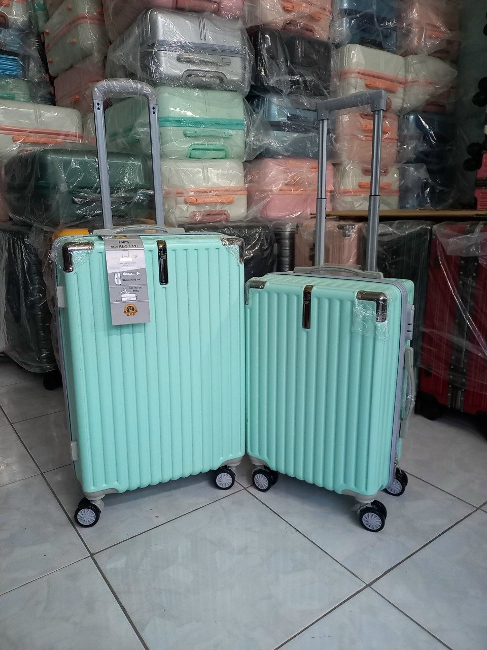 Bộ 2 cái Vali kéo du lịch gia đình Tundo nhựa ốp góc chống va đập size 20 và 24 đủ màu lựa chọn
