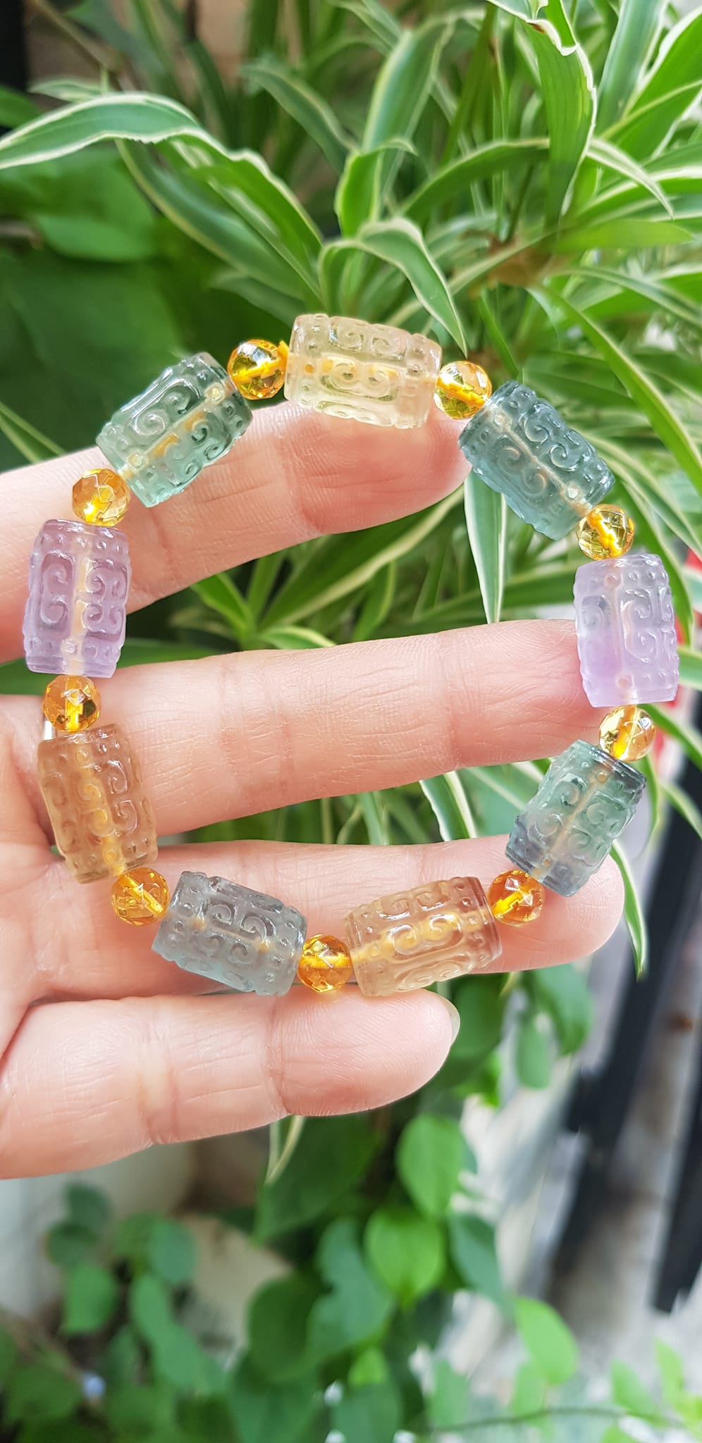 Vòng Tay nữ charm cao cấp Đá Fluorit tự nhiên đa sắc màu kiểu hạt 10mm phối tròn đẹp sang các Chị đeo xinh tay may mắn tài lộc cả năm ạ