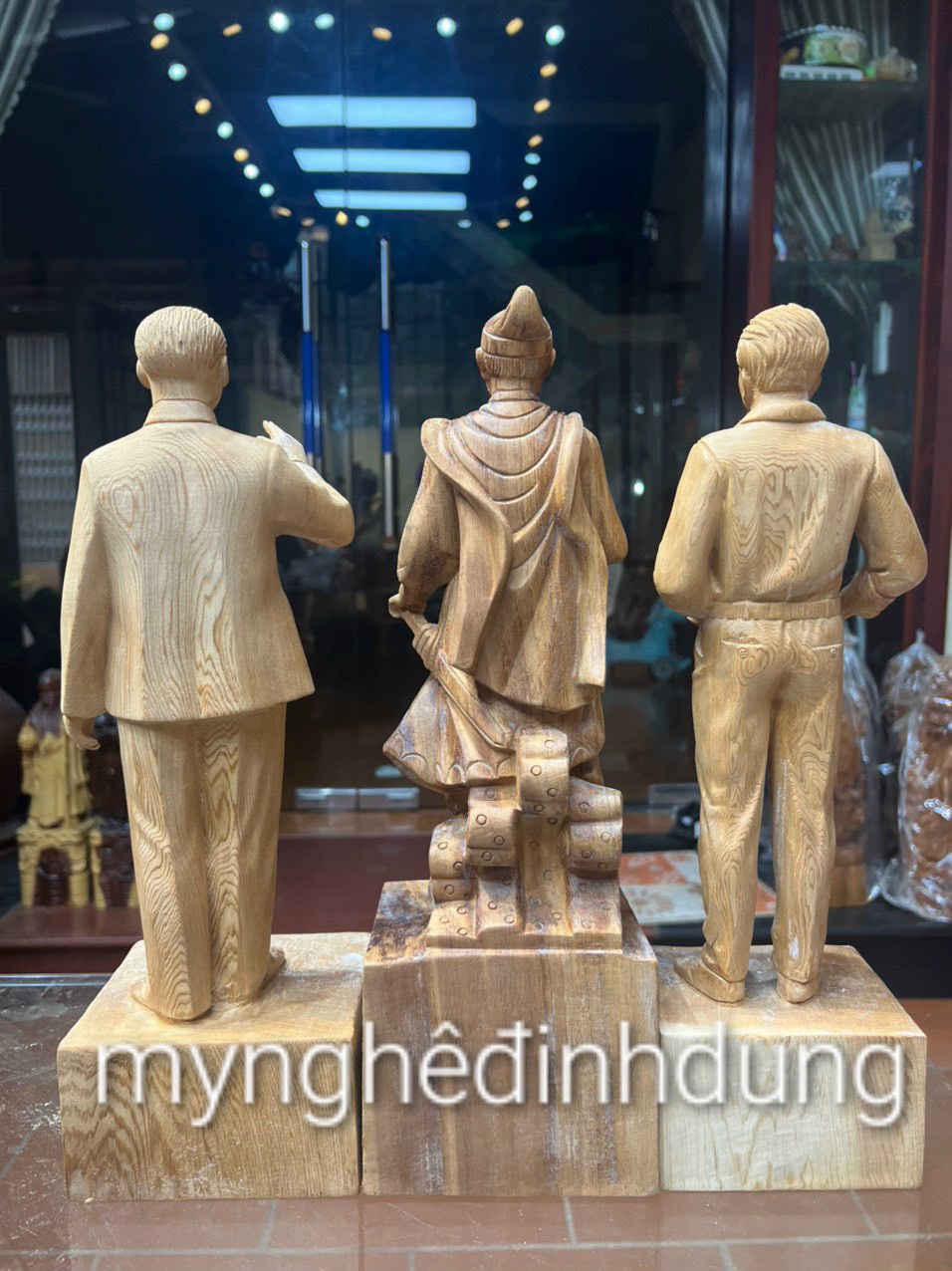 Combo 3 Tượng bác hồ ,trần quốc tuấn, đại tướng võ nguyên giáp bằng gỗ ngọc am thơm nức kt cao 40cm