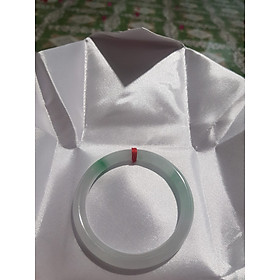 Vòng cẩm thạch tự nhiên Lý A 51mm x 7mm  Màu Trắng Bóng 2 điểm xanh lý nhẹ đẹp sang  Nữ Mệnh Kim mệnh Thủy 50kg - 57kg ạ
