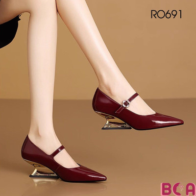 Giày đế xuồng công sở nữ 4 phân RO691 ROSATA tại BCASHOP kiểu dáng thanh lịch và thoải mái