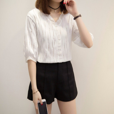 Áo sơ mi nữ công sở cổ V thanh lịch, họa tiết trơn phối viền ren siêu xinh, phong cách Hàn Quốc HB185