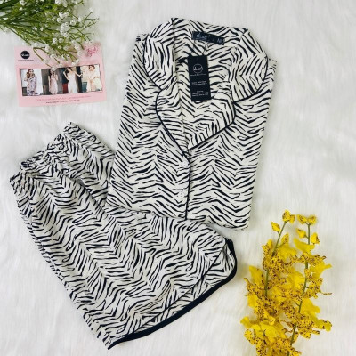 Đồ bộ mặc nhà nữ Pijama lụa VILADY - B136 kiểu đồ bộ ngắn họa tiết vằn đen siêu dễ thương, chất liệu lụa Pháp ( lụa latin)