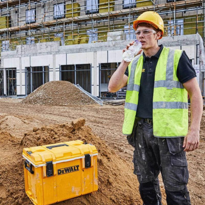 THÙNG GIỮ NHIỆT TOUGHSYSTEM 1 (408X550X336MM) DEWALT DWST1-81333 - HÀNG CHÍNH HÃNG