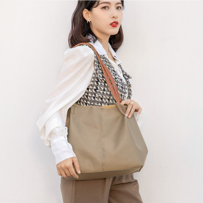 Túi xách túi đeo vai nữ thời trang cao cấp phong cách mới