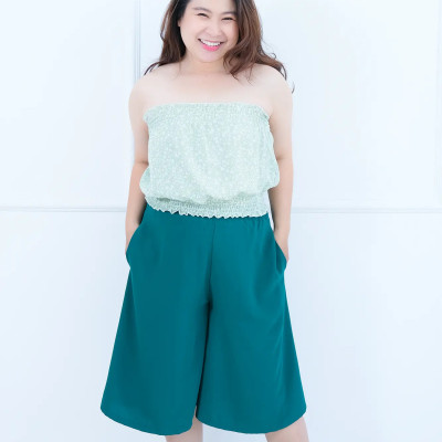 Đồ Bộ Mặc Nhà LMcation - Áo ống Carol màu hoa nhí xanh cốm & Quần váy lửng Vera màu xanh lá cây