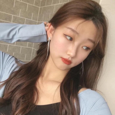 Earrings đeo tai nữ dáng dài tua dua sợi thời trang Hàn Quốc