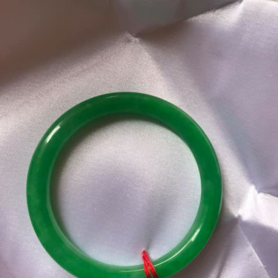 VÒNG TAY ĐÁ CẨM THẠCH LÝ XANH SIZE 52MM NỮ MẠNG MỘC HỎA CÂN NẶNG 50KG - 57KG Ạ