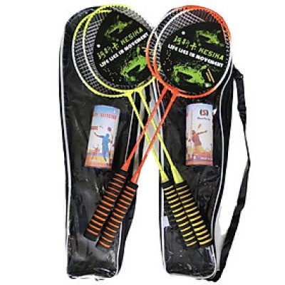 Bộ 2  cây vợt cầu lông hợp kim nhôm , kèm túi đựng , tặng 3 quả cầu ,tay cầm được làm bằng gỗ  chắc tay  ,lót ngoài đệm mút giúp cầm nắm vợt được chắc chắn , dễ dàng