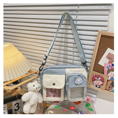 Túi đeo chéo nữ đi chơi, túi xách nữ đeo vai messenger kèm huy hiệu hoạt hình dễ thương IDIGO FF6 - 2017